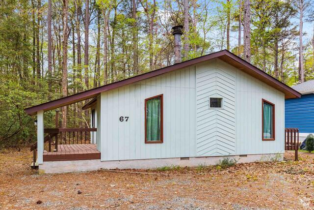 Building Photo - 67 Sandyhook Rd