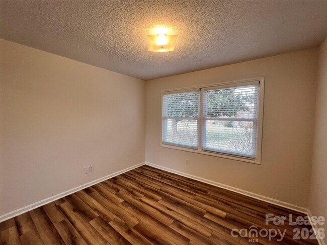 Building Photo - 149 Lytton Farm Rd