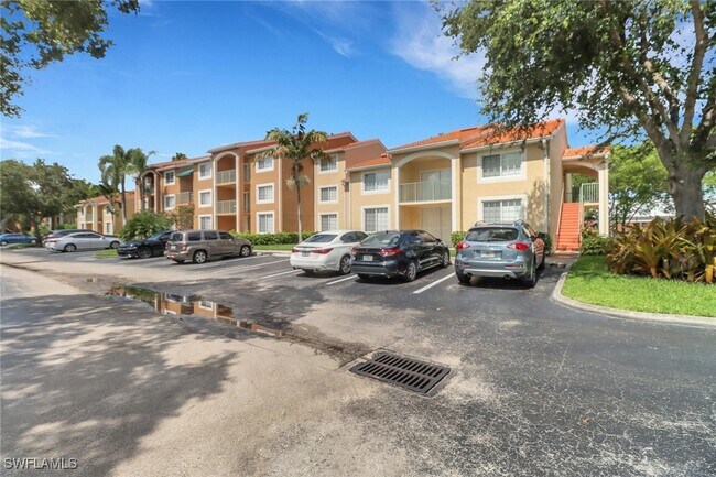 Building Photo - 1210 Wildwood Lakes Blvd