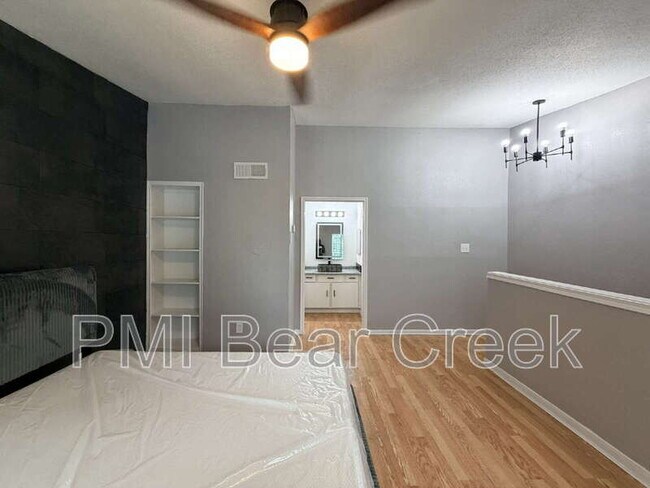 Building Photo - 9550 Deering Dr