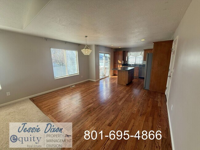 Building Photo - 1989 N 2700 W