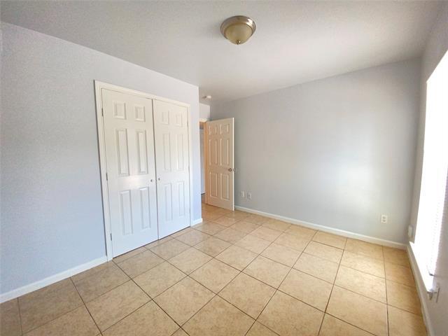 Building Photo - 6810 Trail Lake Dr