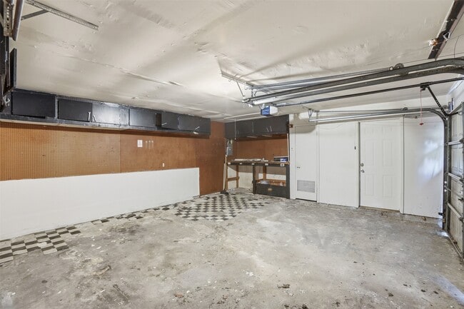 Building Photo - 3918 Wintergreen Dr