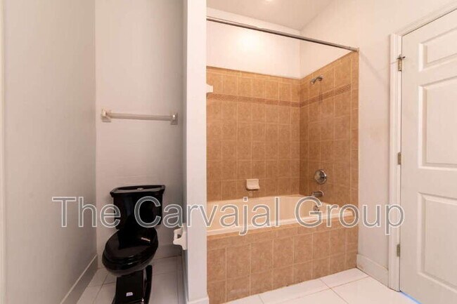 Building Photo - 10224 Vickers Ridge Dr