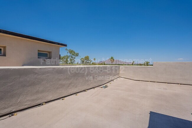Building Photo - 6850 E McDowell Rd