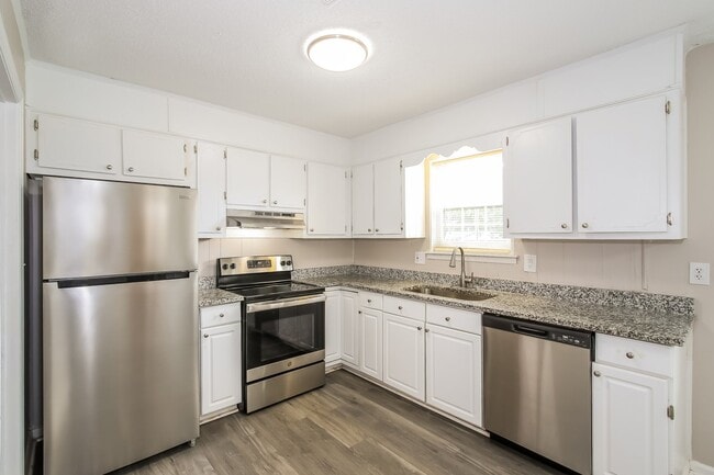 Building Photo - 2227 Cassell St