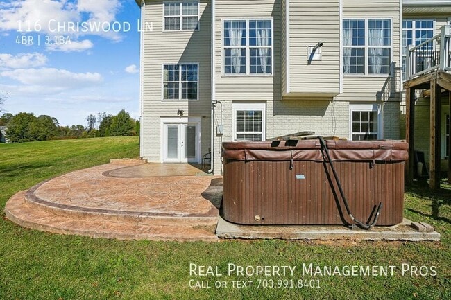 Building Photo - 116 Chriswood Ln