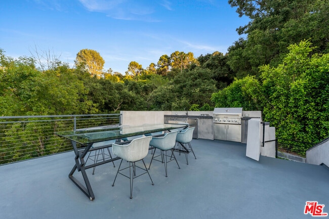 Building Photo - 3712 Broadlawn Dr