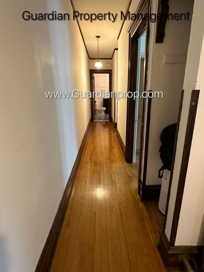 Building Photo - Spacious Prospect Park Upper Level, Sun Ro...