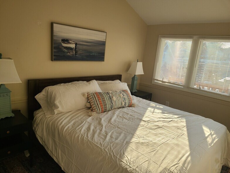 Building Photo - 22f Atlantic Ave