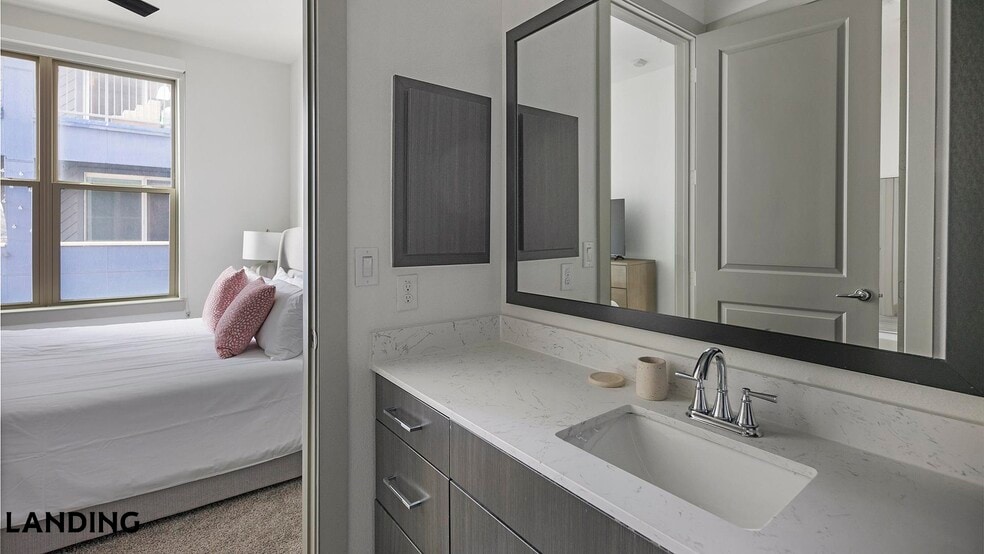 Building Photo - 3030 Summer St