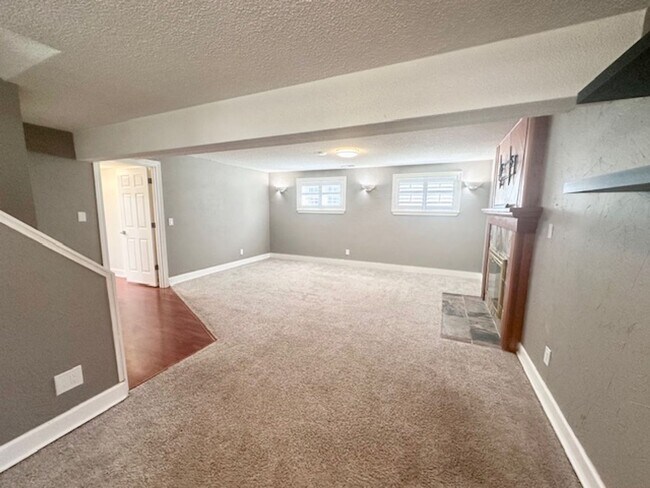 Building Photo - 15054 SE Fairwood Blvd