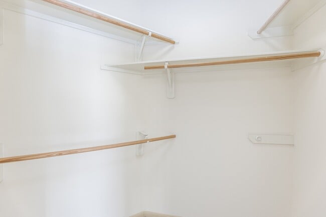 Building Photo - 17826 Island Spring Ln