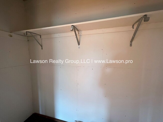 Building Photo - 1625 Westover Ave SW