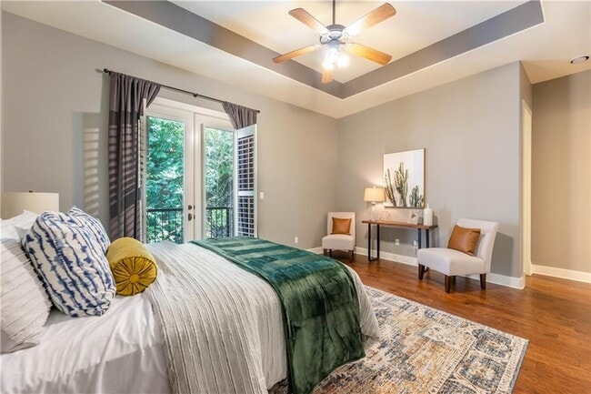 Building Photo - 1529 Barton Springs Rd