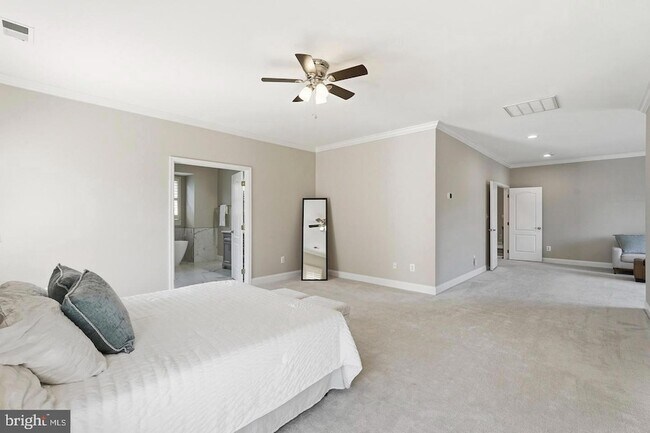 Building Photo - 19925 Interlachen Cir