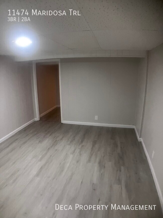 Building Photo - 3 Bedroom 2 Bathroom House