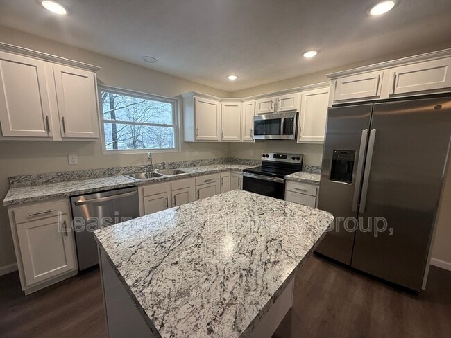 Primary Photo - 85 Christian Ct