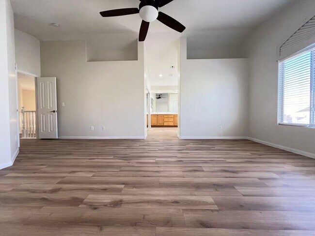 Building Photo - 9924 Antelope Canyon Ave
