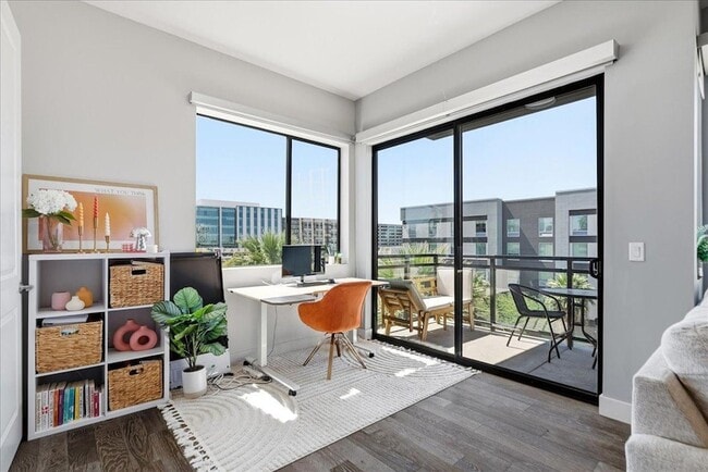 Building Photo - 3131 N Central Ave