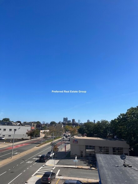 Building Photo - 250 Brighton Ave