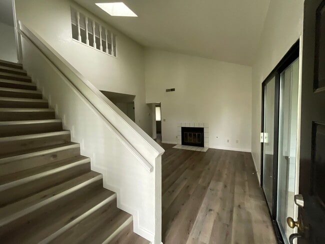 Building Photo - 4162 W Palo Alto Ave