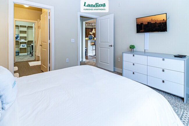 Building Photo - 7373 Valley View Ln