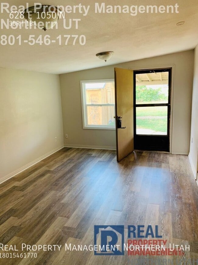 Building Photo - 628 E 1050 N St