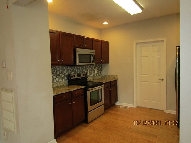 Building Photo - Lafayette