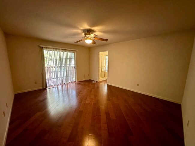 Building Photo - Downtown Nevada City Home Walking Distance...