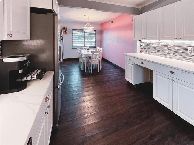 Building Photo - 9201 86th Ave N