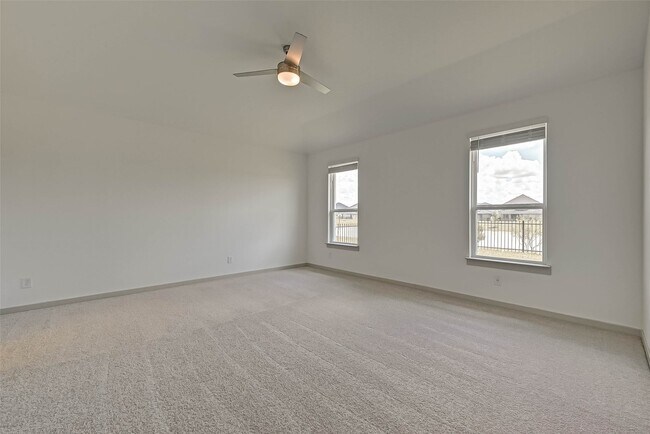 Building Photo - 28451 Hazel Trl