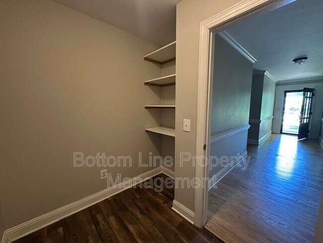 Building Photo - 1578 Trailwood Dr