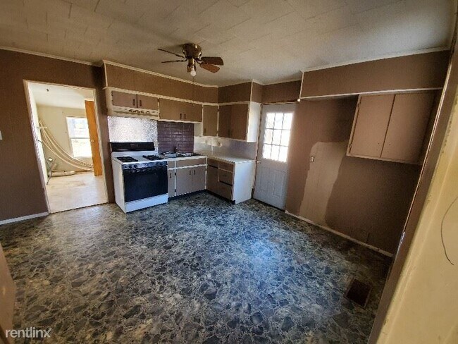 Building Photo - 2 br, 1 bath House - 907 Prairie Street