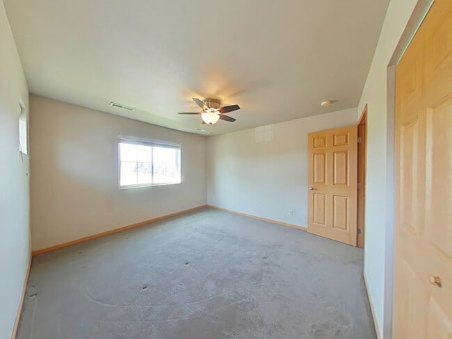 Building Photo - 3505D Fallon Dr