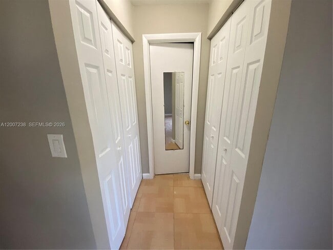 Building Photo - 3399 Foxcroft Rd