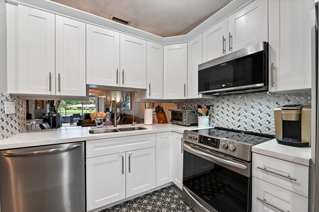 Building Photo - 18824 Argosy Dr