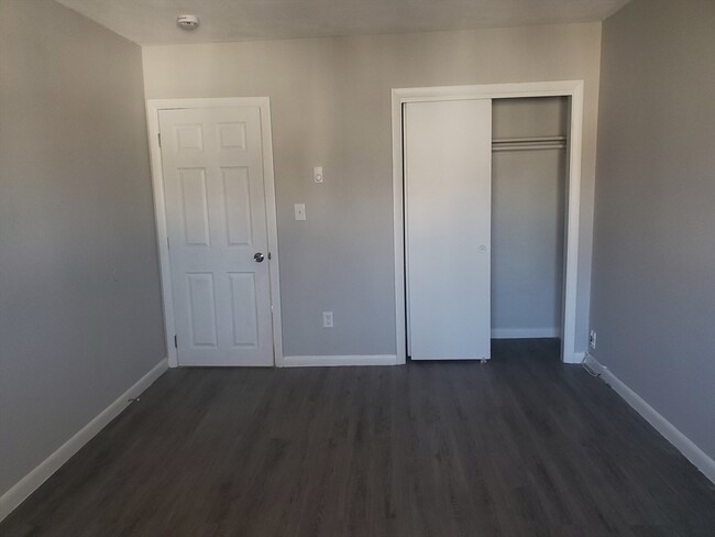 Building Photo - 760 Cummins Hwy