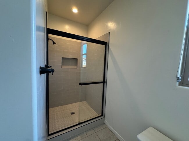 Building Photo - 3949 Kilbern Way