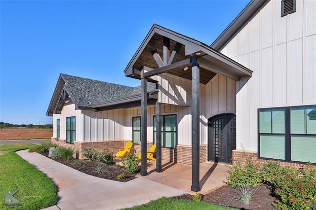 Building Photo - 236 Runnymede Wy