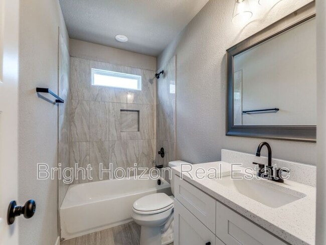 Building Photo - 3636 Frazier Ct