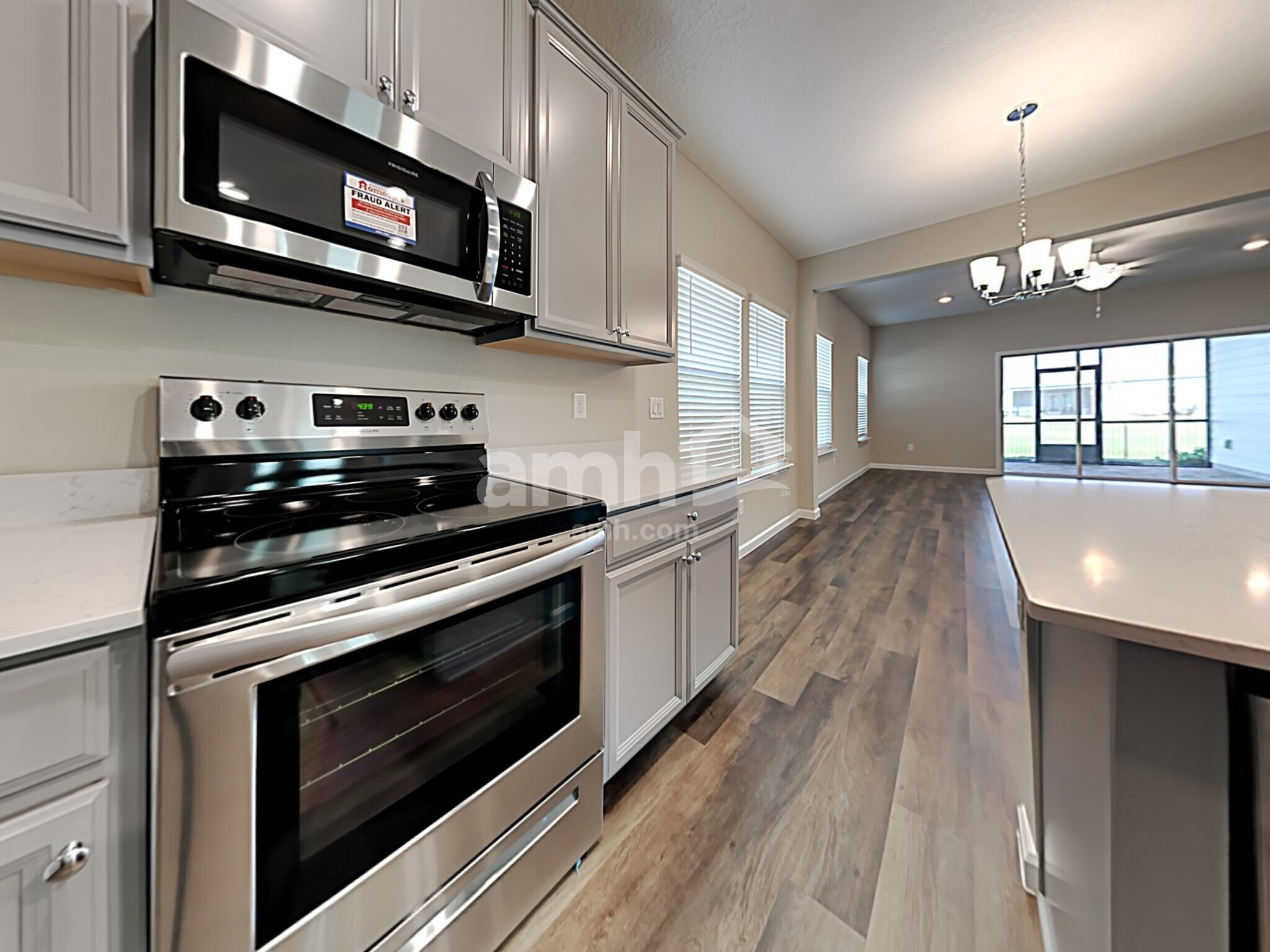 Building Photo - 163 Spruce Point