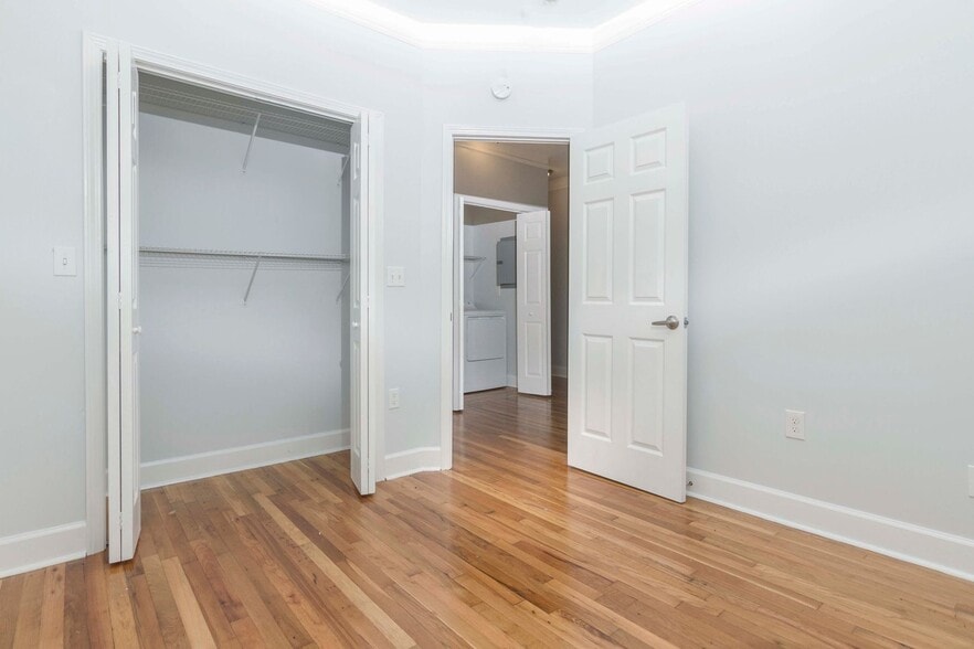 Building Photo - 2594 Watkins St NW