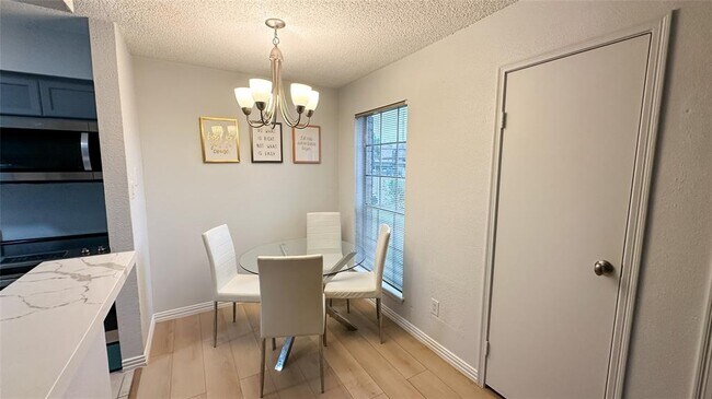 Building Photo - 2120 El Paseo St