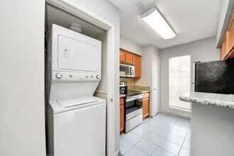 Building Photo - 3600 Jeanetta St