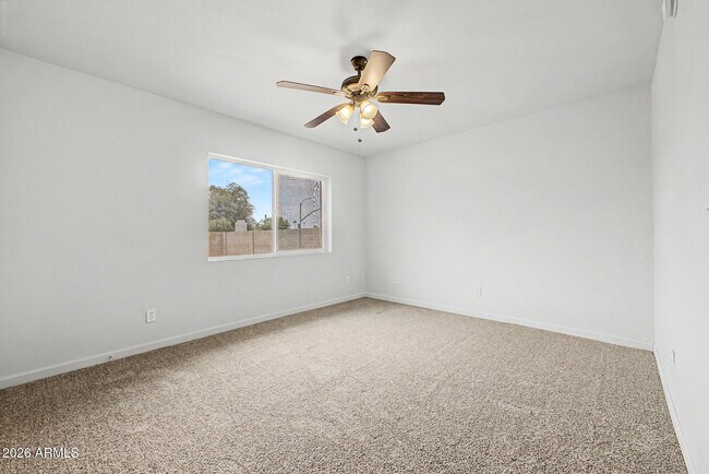 Building Photo - 5439 W Becker Ln
