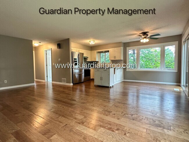 Building Photo - Eden Prairie Single Family Home, Fenced Yard, 2 Car Garage, Dishwasher W/D