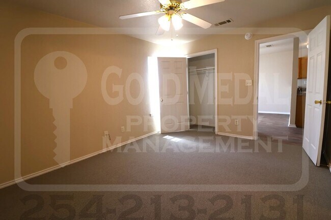 Building Photo - 3412 Cantabrian Dr