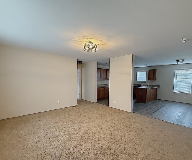 Building Photo - 186 Carriage Ln