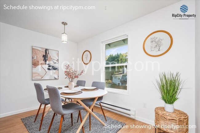 Building Photo - 8312 SW Mohawk St